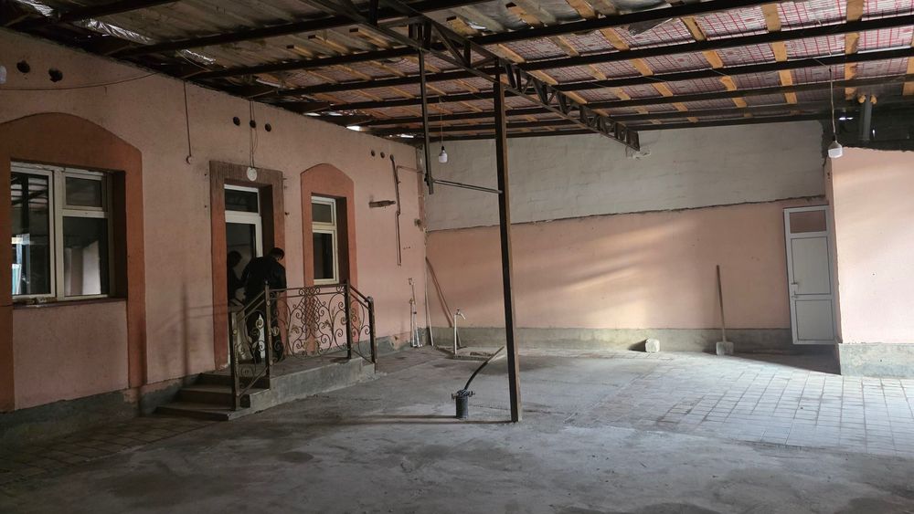 2 сотихли катеж сотилади Чархин пост. Тошкентда домга бортер киламан