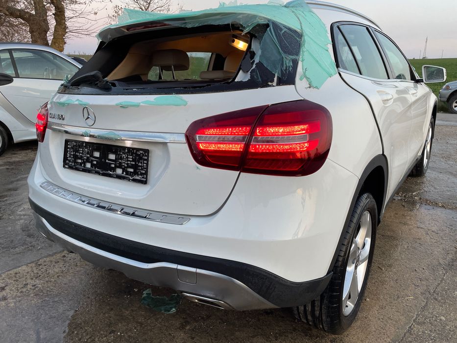 Mercedes GLA 180 X156 двигател 270910 автоматик, 122 кс.., 60 000