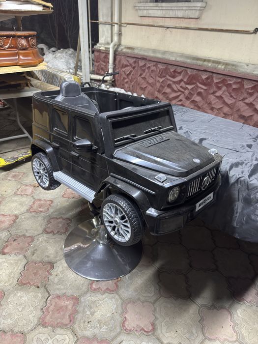 Детское кресло парикмахера