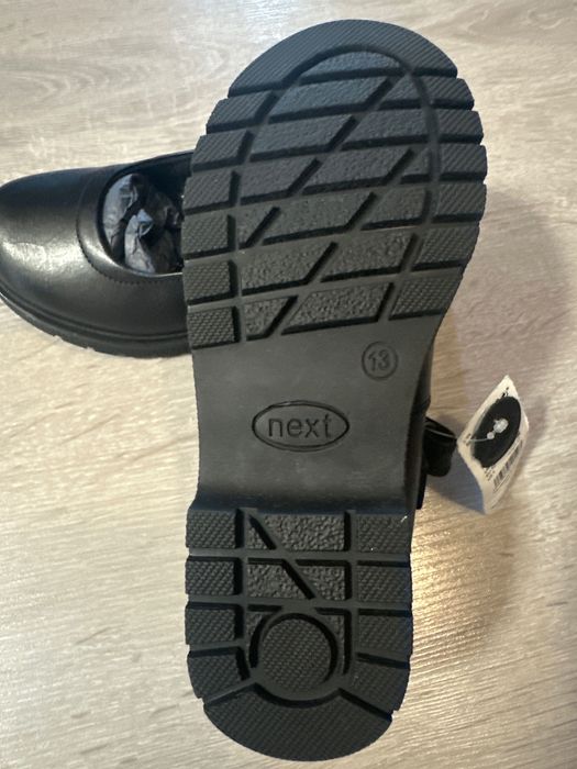 Детские школьные туфли