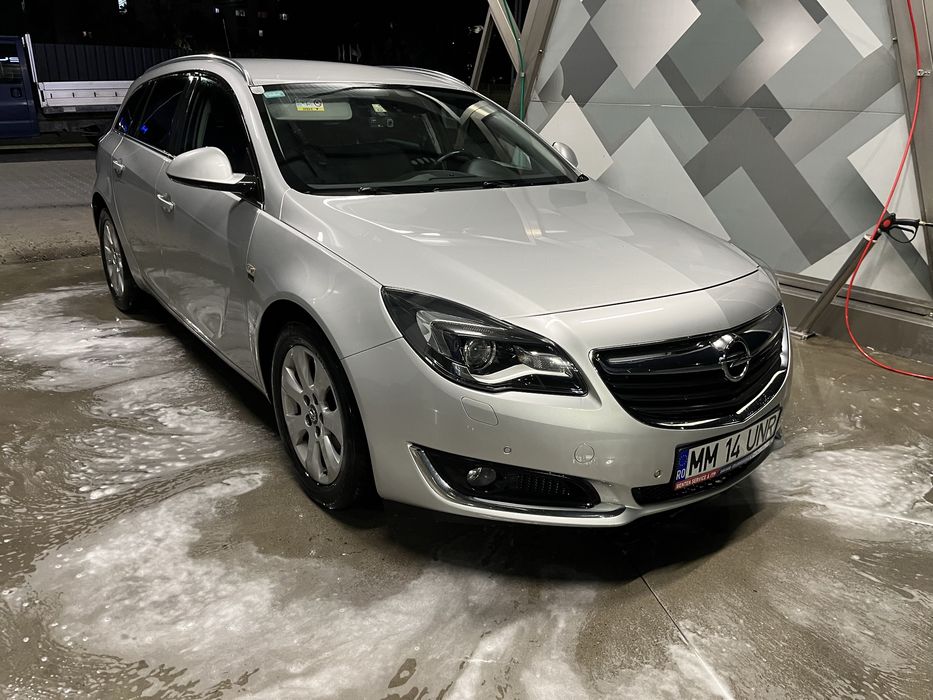 Opel insignia sports tourer 136cp