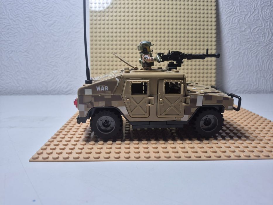 Лего военный джип