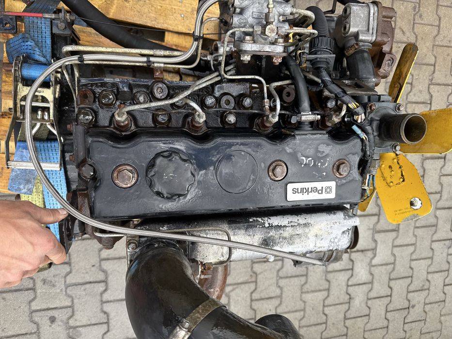 De vanzare motor perkins 1004.4