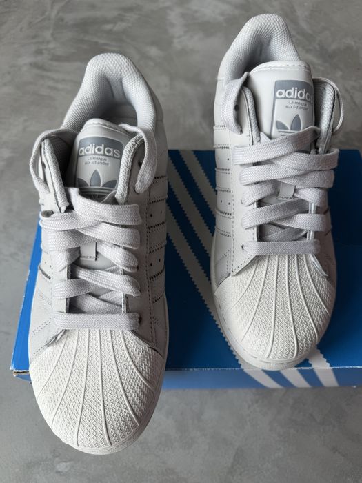 Adidas superstar la marque aux 3 bandes