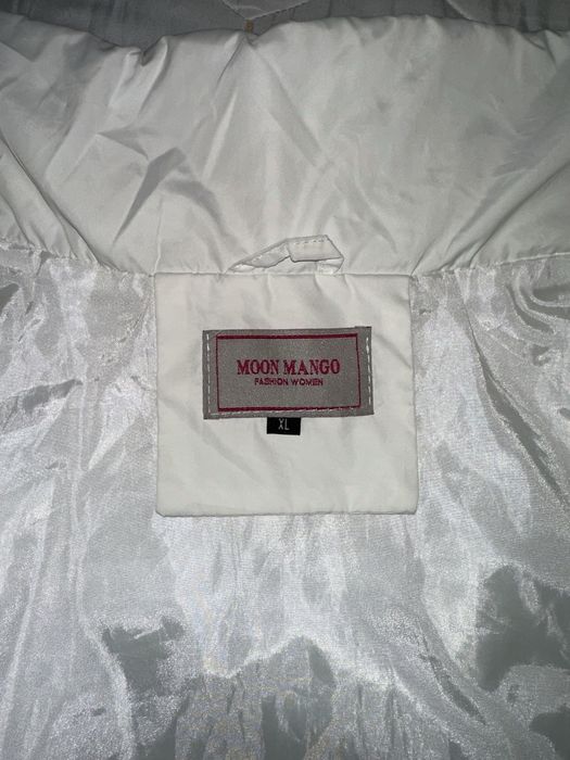 Белая куртка