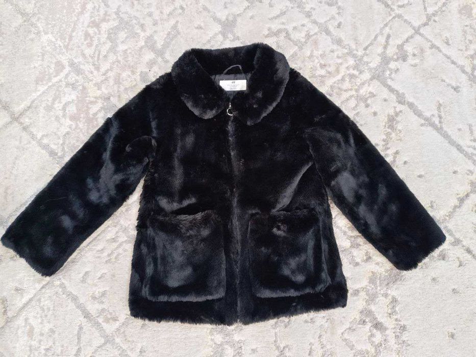 Шубка с Америки h&m фирма. Размер 6x/7 ( рост 122-128см)