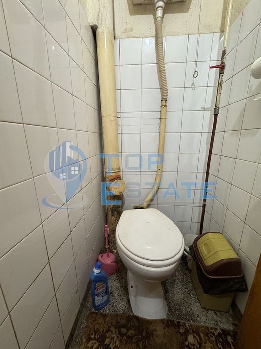 Тристаен тухлен апартамент в центъра на град Велико Търново