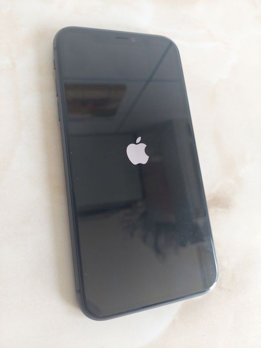 [11] Vând Apple iPhone 11 Black [NEspart] (pentru piese) //poze reale