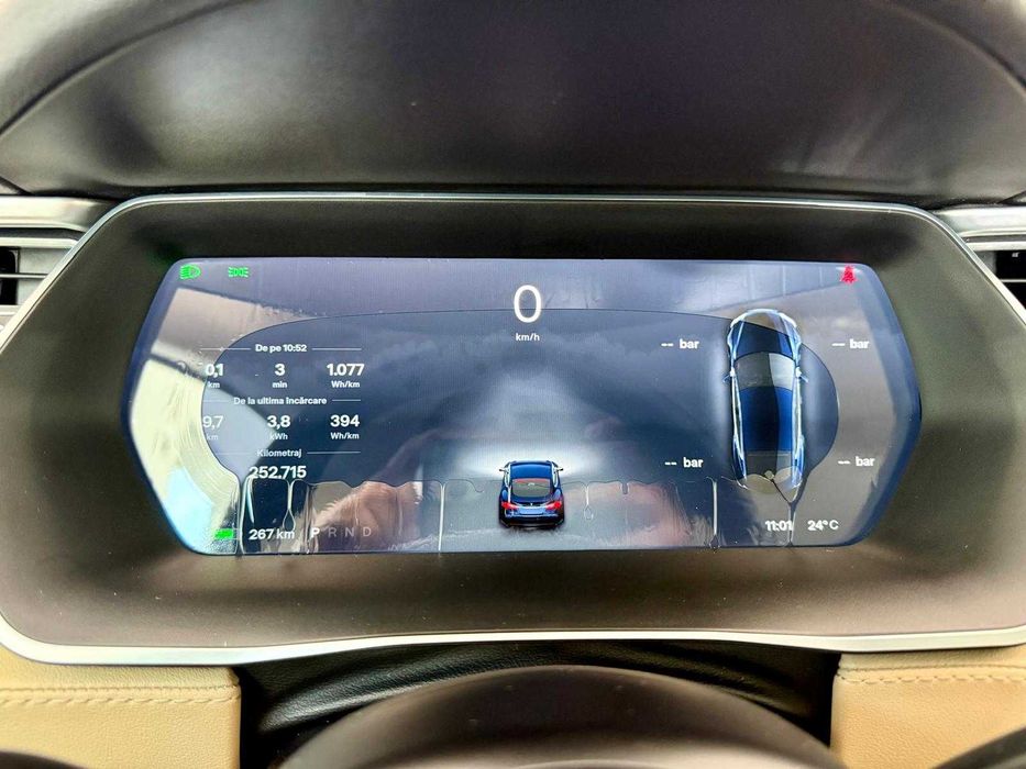 Tesla Model S 2015 incarcare gratuita