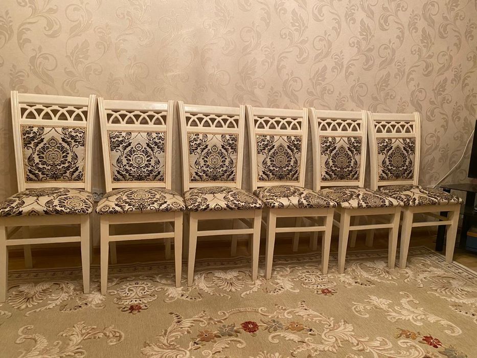 Стулья для гостинной