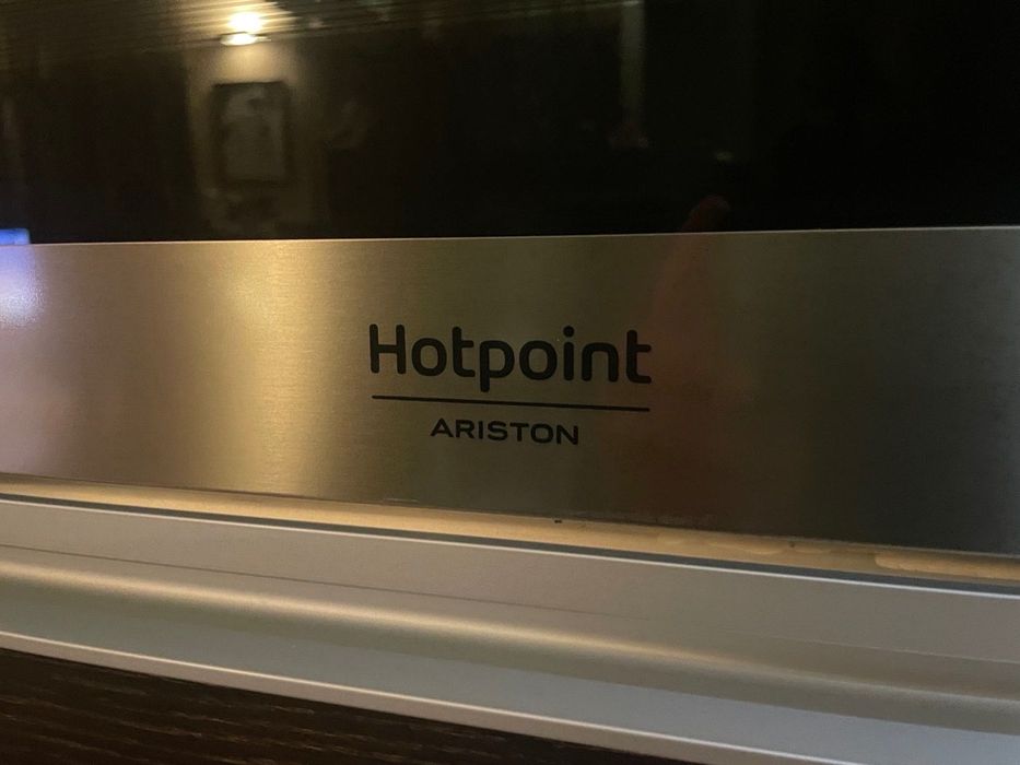 ARISTON фурна за вграждане