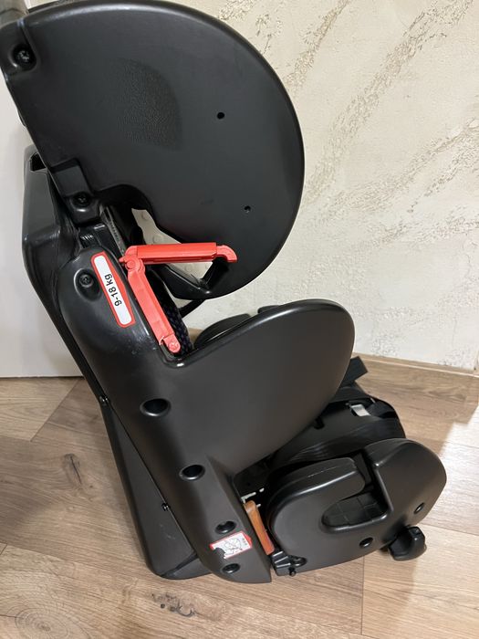 Детски стол за кола RECARO