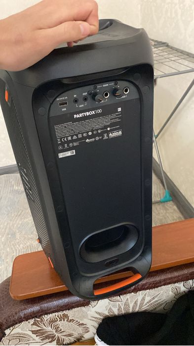 JBL Partybox 100