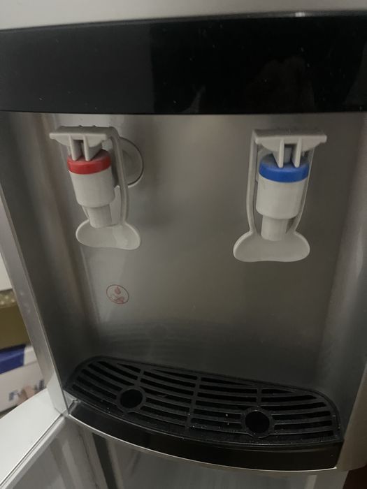 Продам кулер в отличном состоянии торг уместен