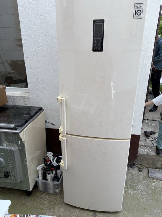 Продается холодильник