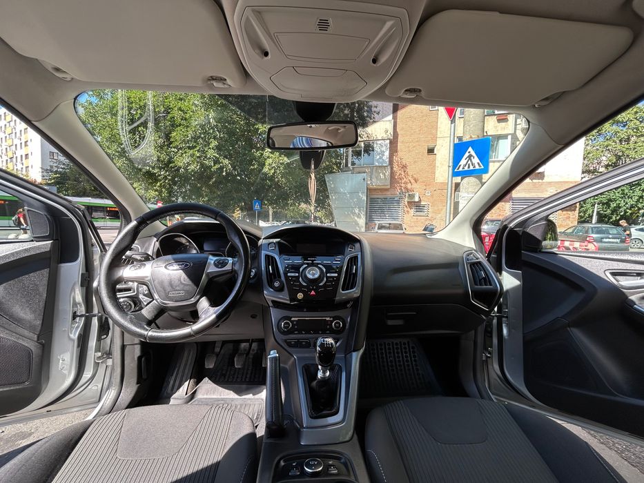 FORD Focus 2013 — imagine 5