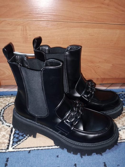 Продам новые сапожки