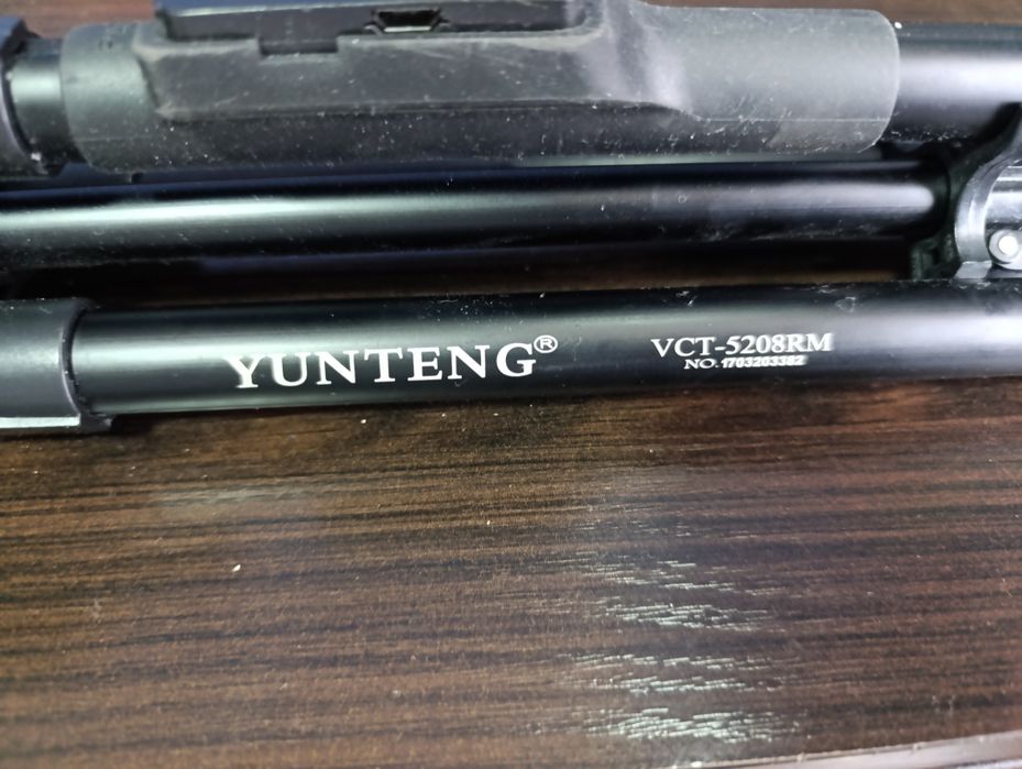 Штатив трипод продам