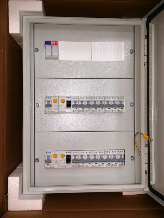 Tablouri electrice multimedia, metalic IP54, case lemn 24 - 120 module