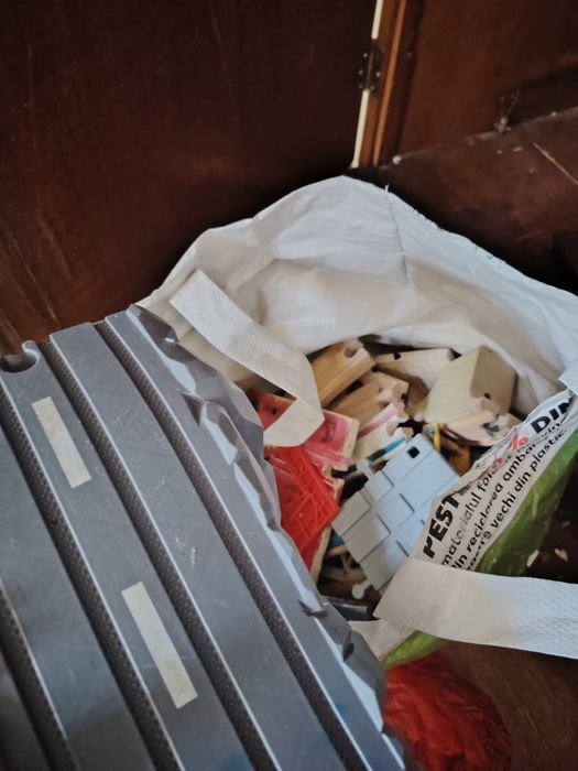 lot jucării tren lemn, piese Lego mici hotwheels