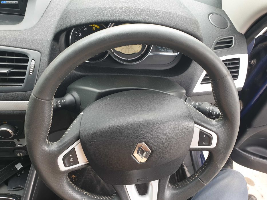 Volan 3 Spite Piele cu Comenzi FARA Airbag cu Uzura Renault Megane 3 2008 - 2016 [K6281]