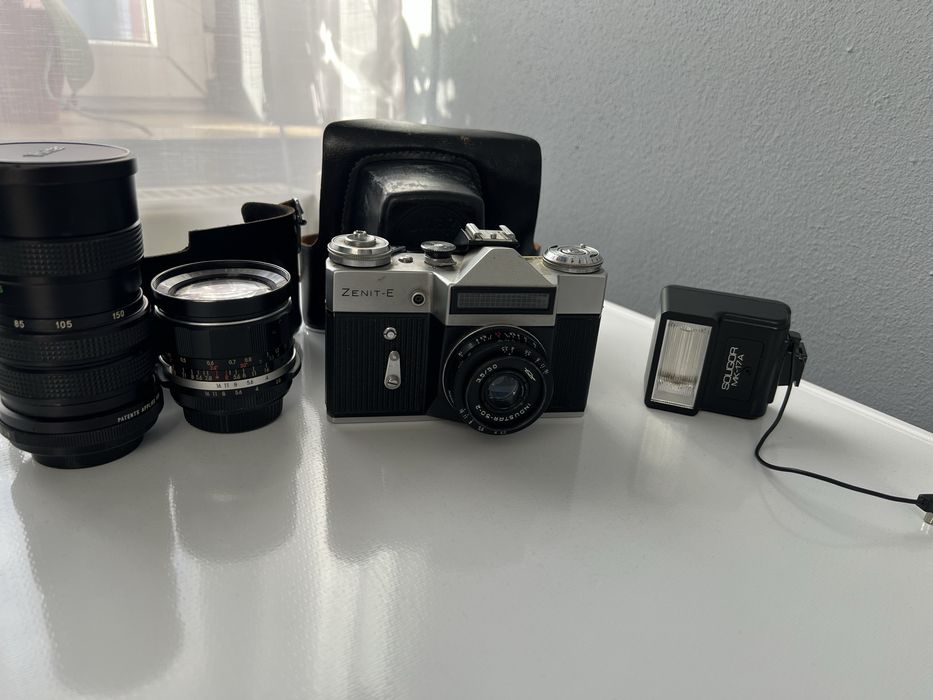 Aparat de fotografiat ZENIT-E
