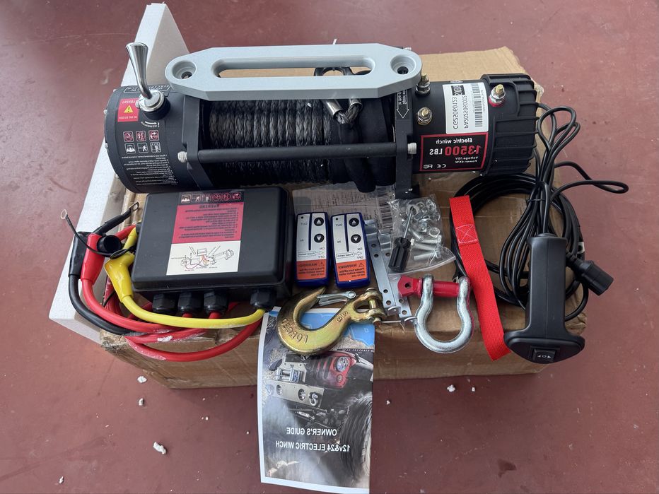 Troliu VEVOR Electric Winch 12v 13500lbs 6 Tone