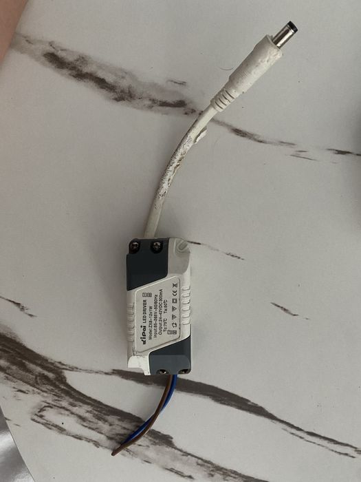 driver LED în curent constant, modelul Lipai ZX8-12x1W
