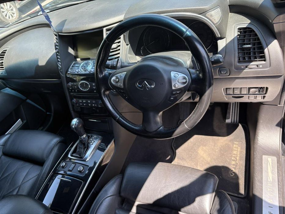 Infiniti FX30d 238кс НА ЧАСТИ
