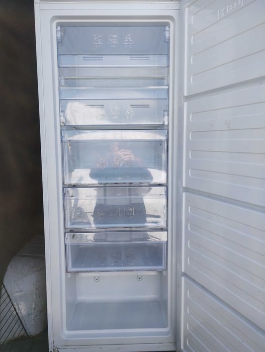 фризери Liebher 126l. Beko 290l. No Frost