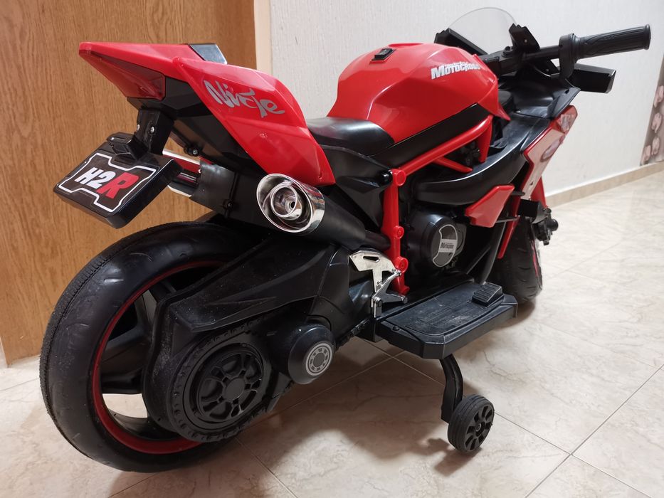 Акумулаторен мотор Moni