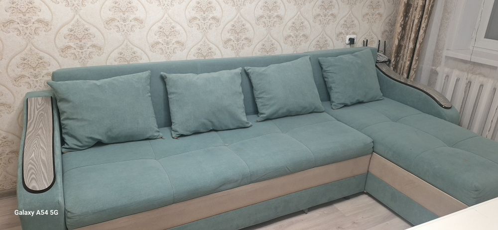 Продается диван хорошем состоянии