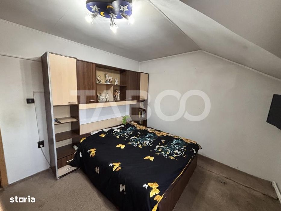Casa individuala cu 5 camere +spatiu comercial  3 bai Sibiu