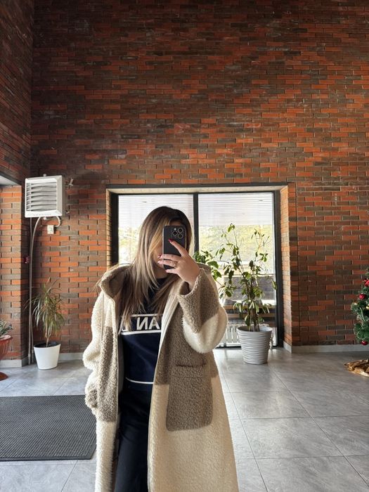 Продам верхную одежду б\у. Разгрузка гардероба.