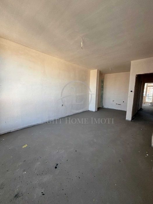 Продава се Тристаен апартамент в Пловдив, Тракия - 110 кв.м за 1146 €/кв.м - Снимка #2