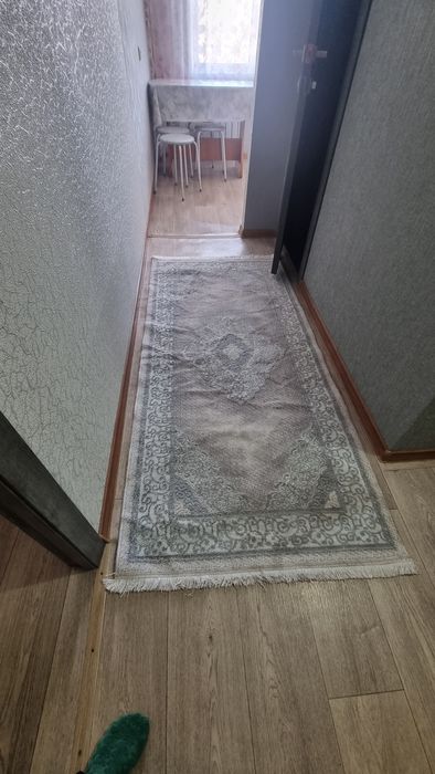 Продам ковры  по  7000 каждая