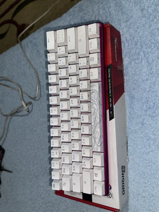 Клавиатура Hyperx alloy origins 60
