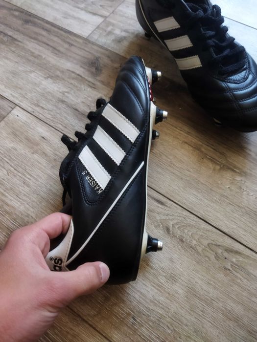 Ghete fotbal Adidas Kaiser 5