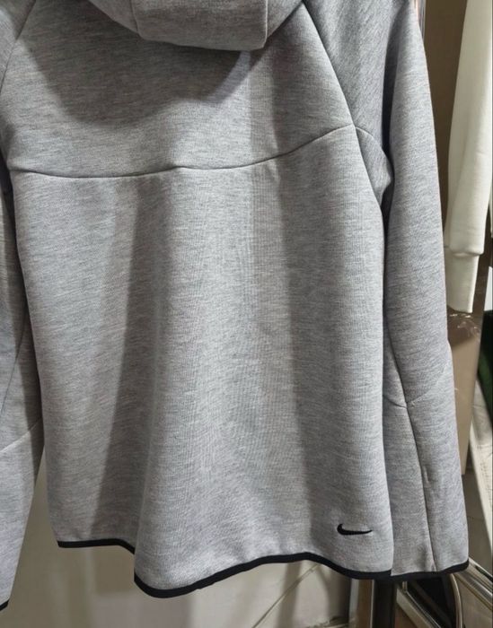 Compleu Nike Tech