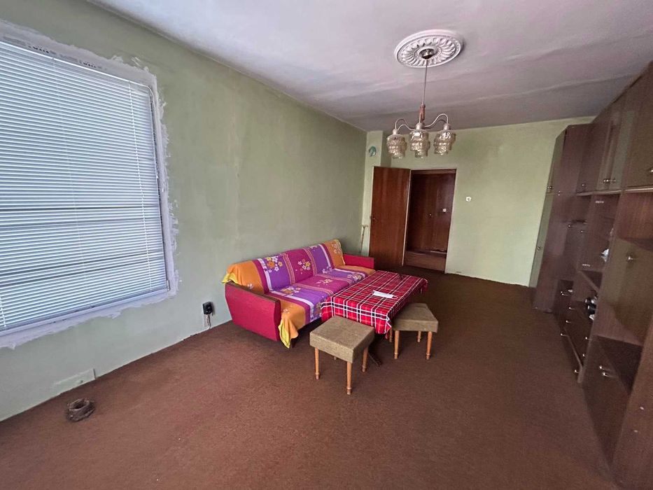 Продава се Тристаен апартамент в Попово - 75 кв.м за 932 €/кв.м - Снимка #1