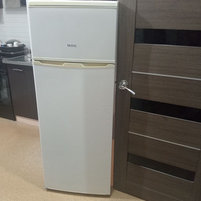 Продам бу холодильник