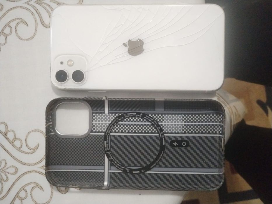 Iphone 11 продам