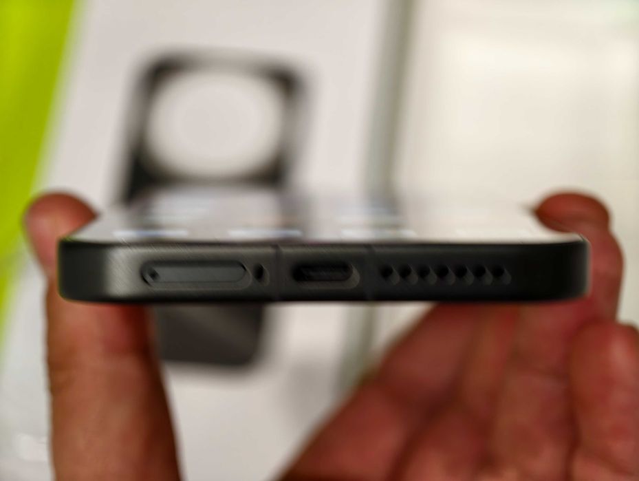 Xiaomi 17 ultra , black - 16g.b.  RAM -512 ROM