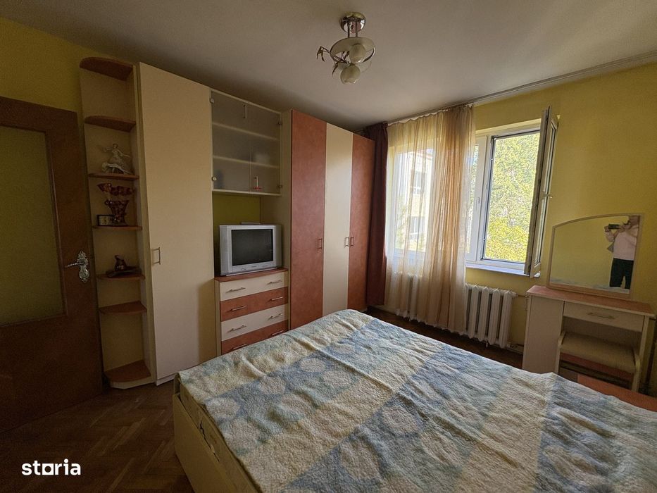 Apartament trei camere ,str Lapusului ,Iosia