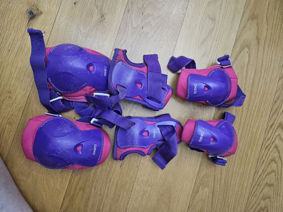 Роликовые коньки