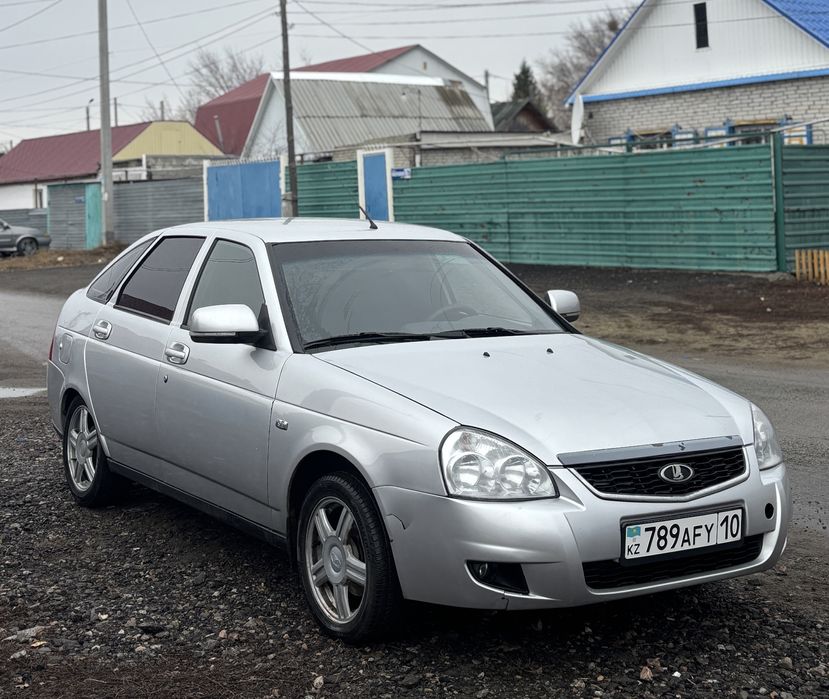 Продам приору 2  2014 год