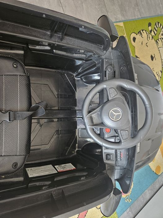 Акумулаторен джип Mercedes-Benz