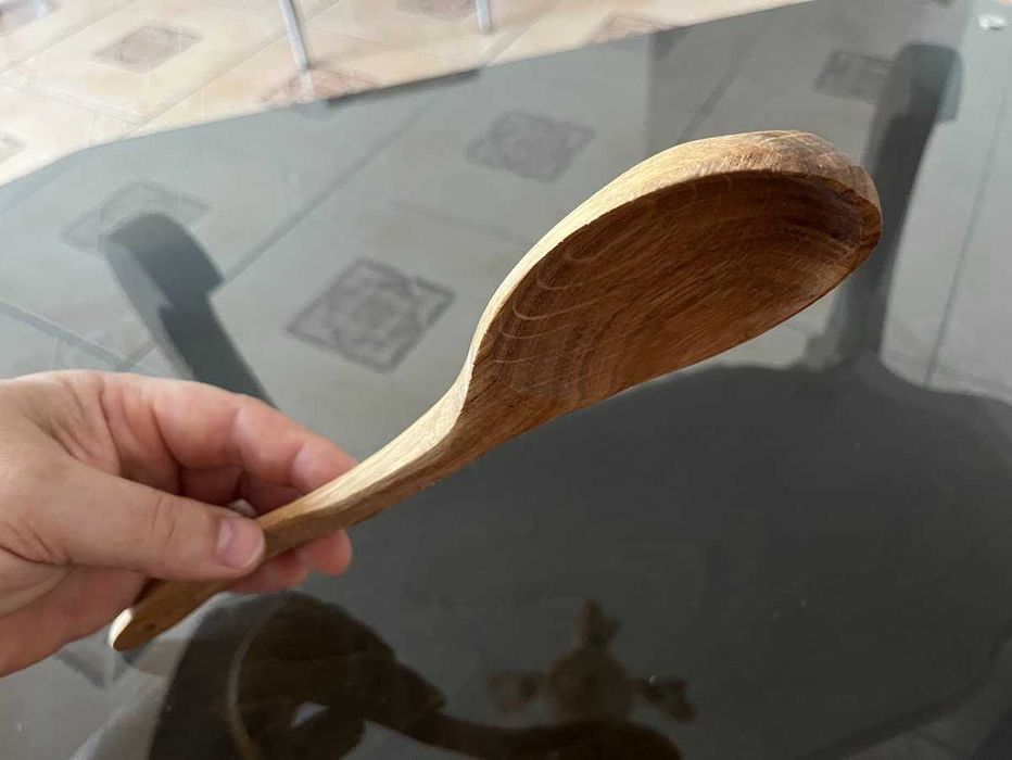 Lingură din stejar masiv 30 cm – Ustensilă premium pentru gătit și servire