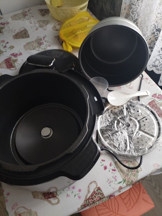 Продам мультиварку скороварку новую