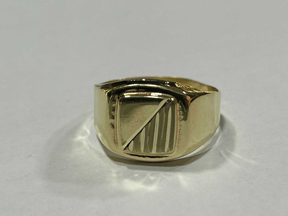 Златен пръстен 14 К 585 /3,28 гр.